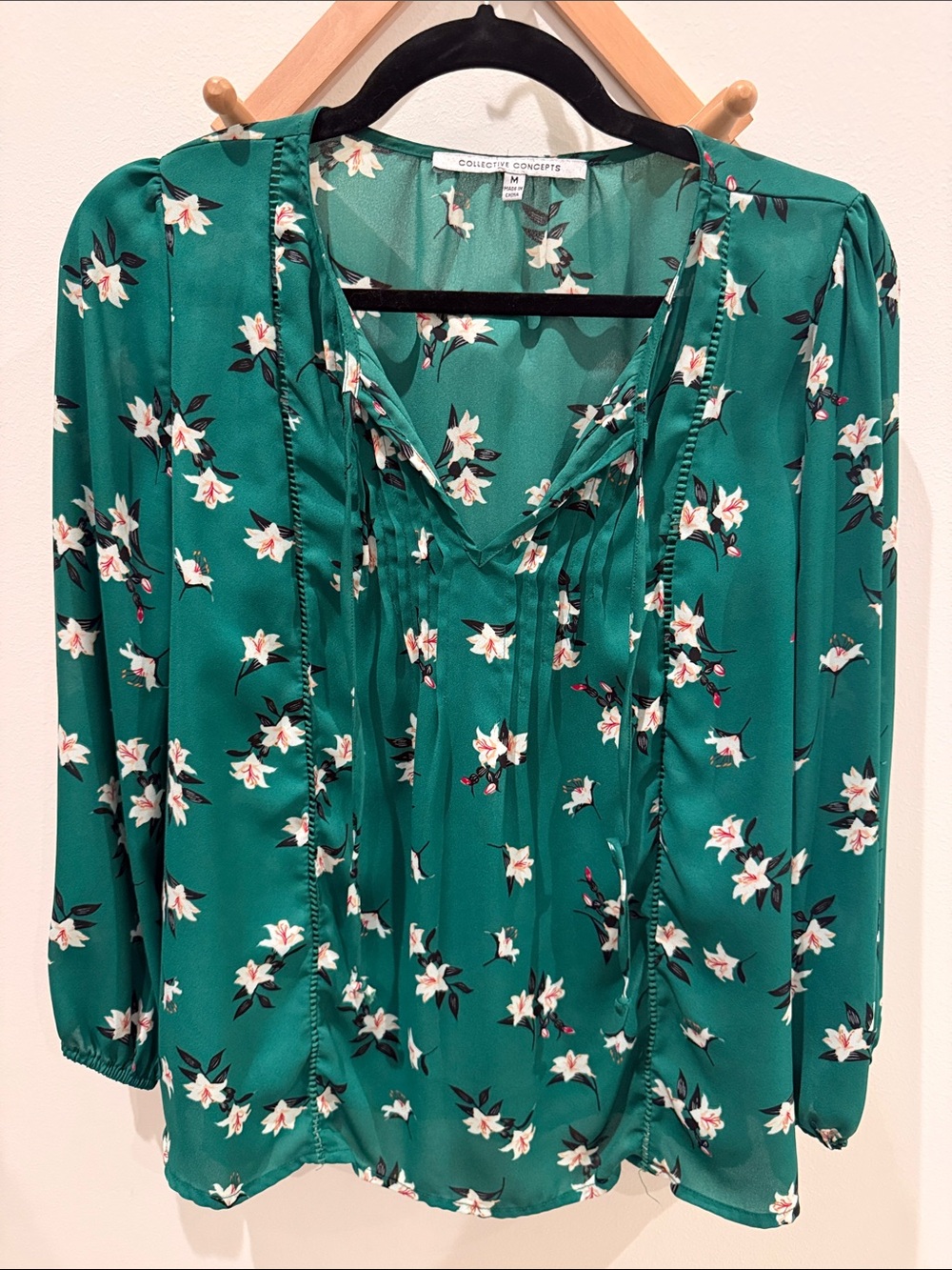 Collective Concepts Teal Green Floral V-Neck Tie Blouse